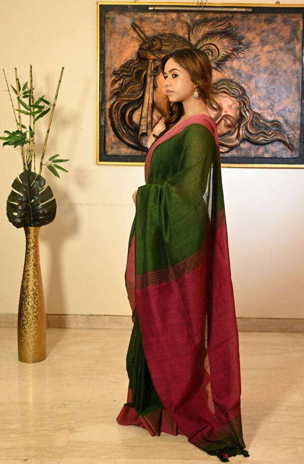 Contrast Aanchal Khadi cotton saree - Image 2