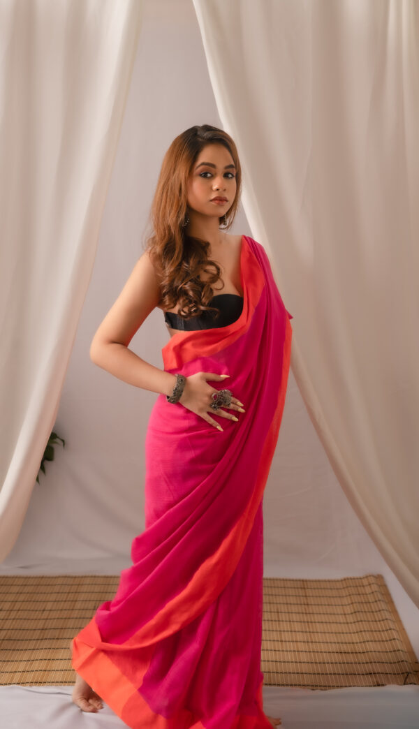 Contrast Aanchal Khadi cotton saree - Image 3